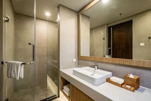 Deluxe Oda, 1 En Büyük (King) Boy Yatak, Balkon, Bahçe Manzaralı