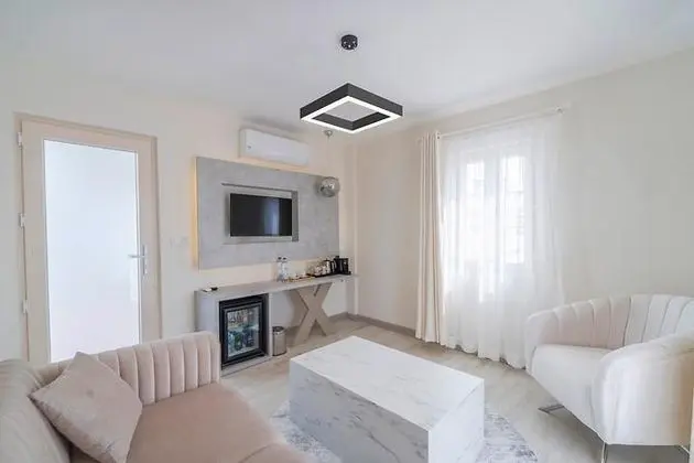 King Suite, Deniz Manzaralı, Şömineli ve Jakuzili