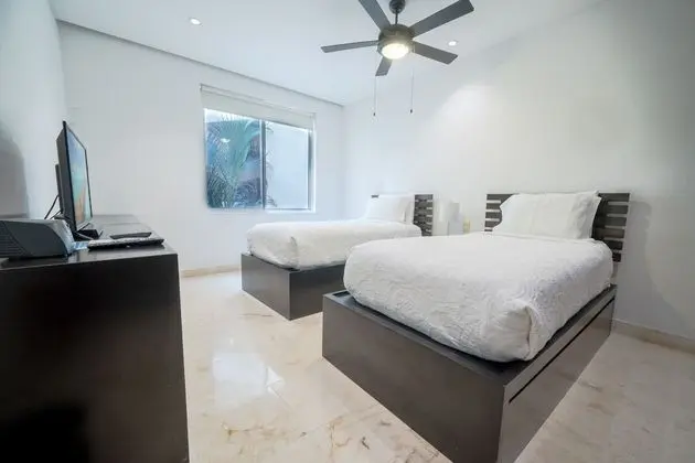 Luxury Daire, 2 Yatak Odası, Havuz Kullanımı, Denize Sıfır