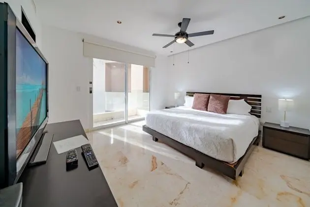 Luxury Daire, 2 Yatak Odası, Havuz Kullanımı, Denize Sıfır