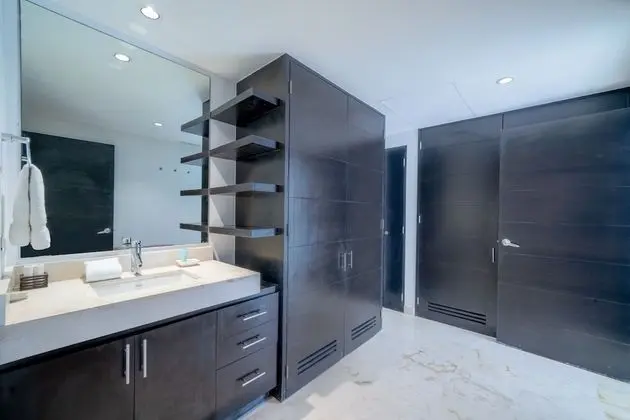Luxury Daire, 2 Yatak Odası, Havuz Kullanımı, Denize Sıfır