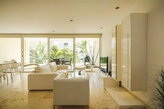 Luxury Daire, 2 Yatak Odası, Havuz Kullanımı, Denize Sıfır