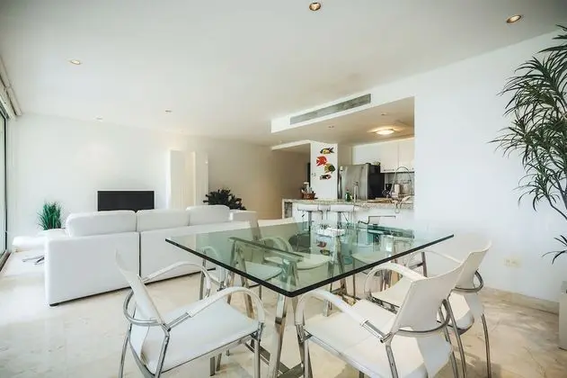 Exclusive Daire, 2 Yatak Odası, Havuz Kullanımı, Plaj Kenarı