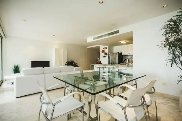 Exclusive Daire, 2 Yatak Odası, Havuz Kullanımı, Plaj Kenarı