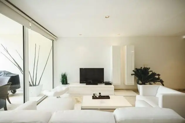 Exclusive Daire, 2 Yatak Odası, Havuz Kullanımı, Plaj Kenarı
