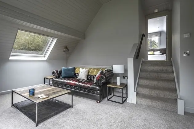 Deluxe Lakeside Suite