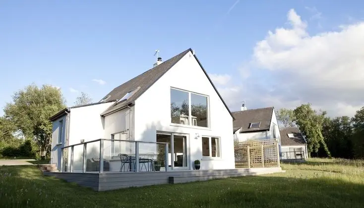 Lake House