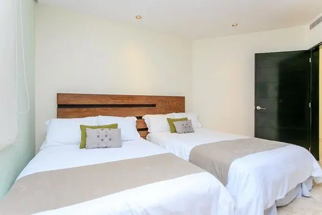 Apart Daire, Birden Çok Yatak, Havuz Manzaralı (EG818 Elements Condos 2 Bedroom)