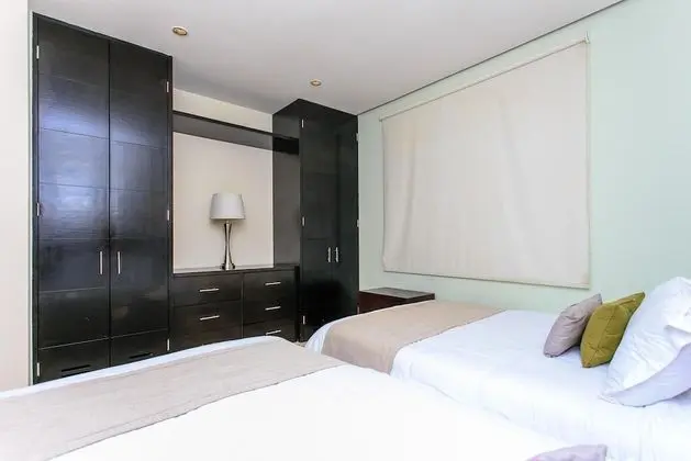 Apart Daire, Birden Çok Yatak, Havuz Manzaralı (EG818 Elements Condos 2 Bedroom)