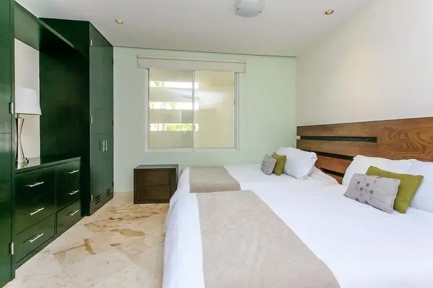 Apart Daire, Birden Çok Yatak, Havuz Manzaralı (EG818 Elements Condos 2 Bedroom)