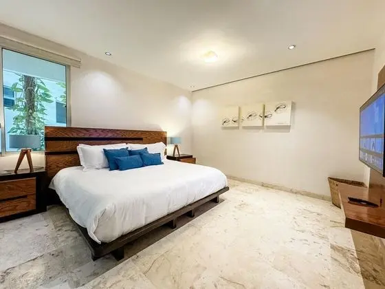 Apart Daire, Birden Çok Yatak, Havuz Manzaralı (EG818 Elements Condos 2 Bedroom)