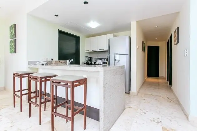 Apart Daire, Birden Çok Yatak, Havuz Manzaralı (EG818 Elements Condos 2 Bedroom)