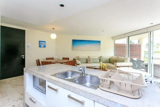 Apart Daire, Birden Çok Yatak, Havuz Manzaralı (EG818 Elements Condos 2 Bedroom)