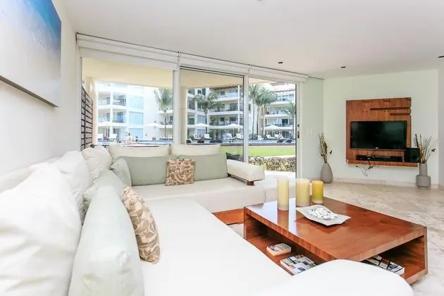 Apart Daire, Birden Çok Yatak, Havuz Manzaralı (EG818 Elements Condos 2 Bedroom)