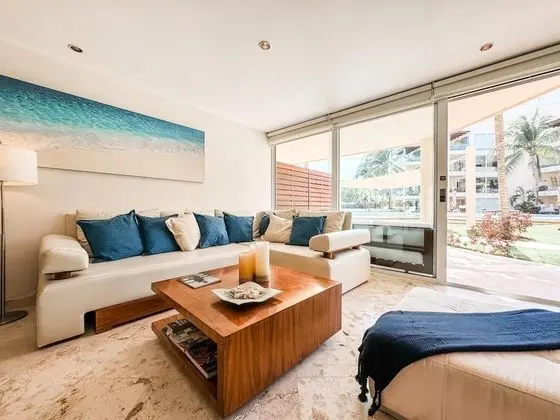 Apart Daire, Birden Çok Yatak, Havuz Manzaralı (EG818 Elements Condos 2 Bedroom)