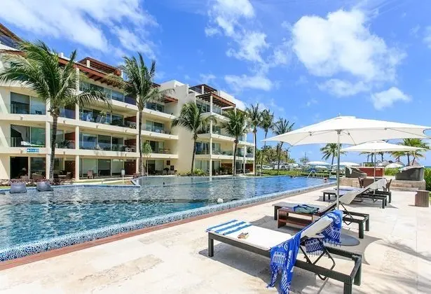 Apart Daire, Birden Çok Yatak, Havuz Manzaralı (EG818 Elements Condos 2 Bedroom)