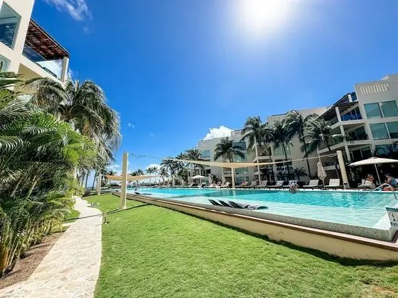 Apart Daire, Birden Çok Yatak, Havuz Manzaralı (EG818 Elements Condos 2 Bedroom)