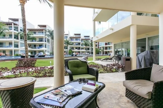 Apart Daire, Birden Çok Yatak, Havuz Manzaralı (EG818 Elements Condos 2 Bedroom)