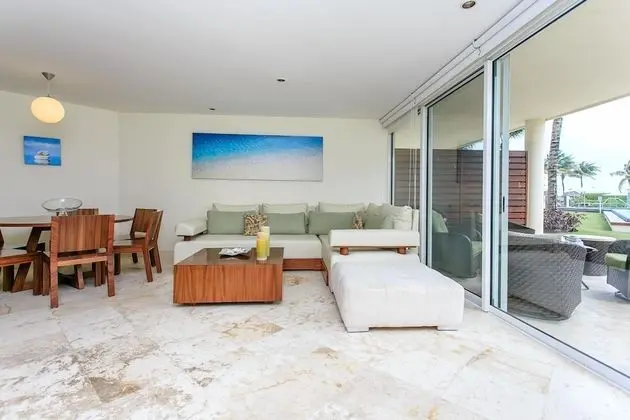 Apart Daire, Birden Çok Yatak, Havuz Manzaralı (EG818 Elements Condos 2 Bedroom)