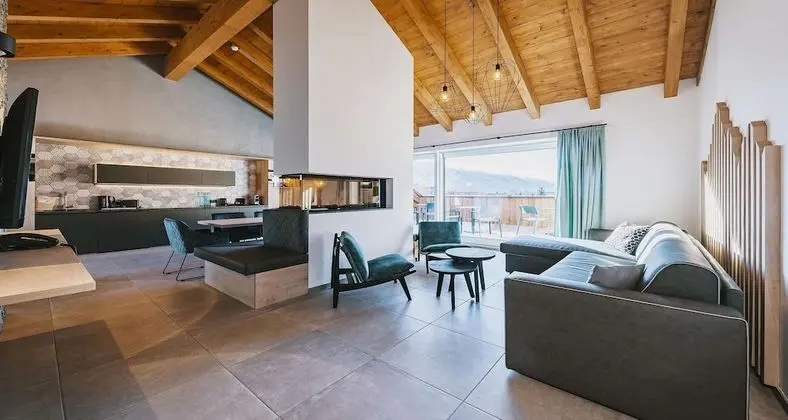 Süit, Birden Çok Yatak, Balkon (with Sofabed)