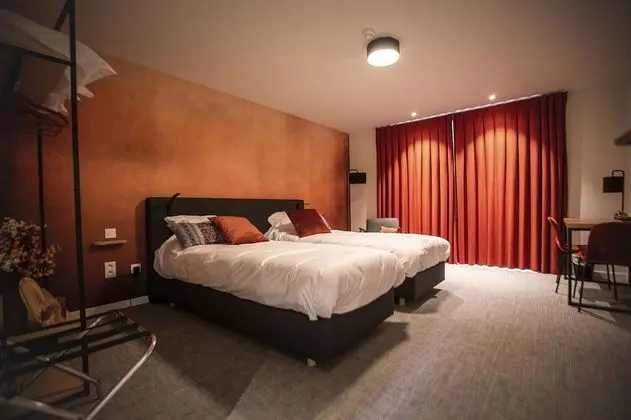 Comfort Tek Büyük Yataklı Oda