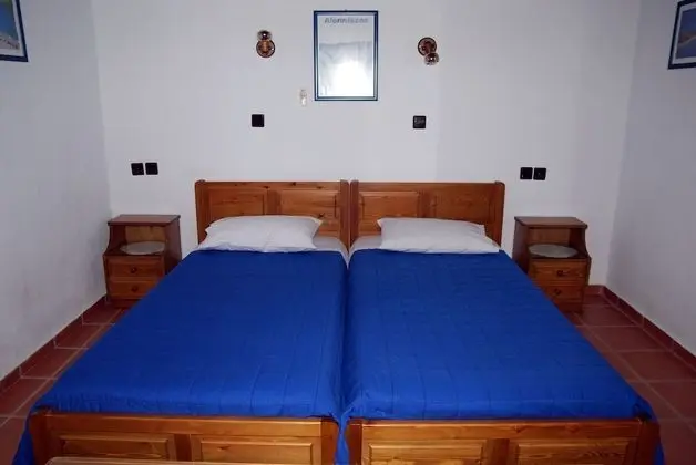 Villa (2)