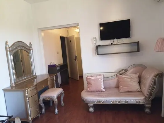 Luxury Tek Büyük Yataklı Oda