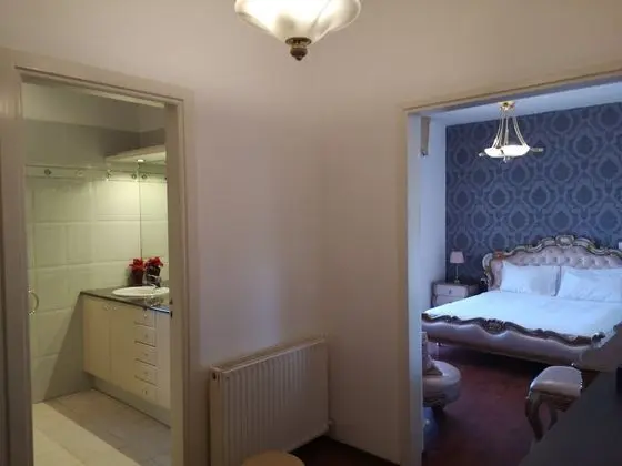 Luxury Tek Büyük Yataklı Oda