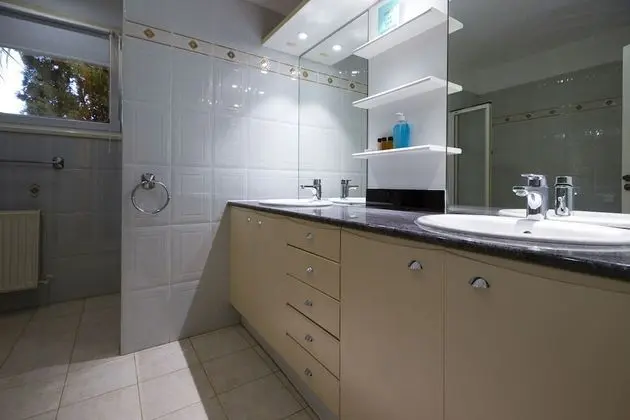 Luxury Tek Büyük Yataklı Oda