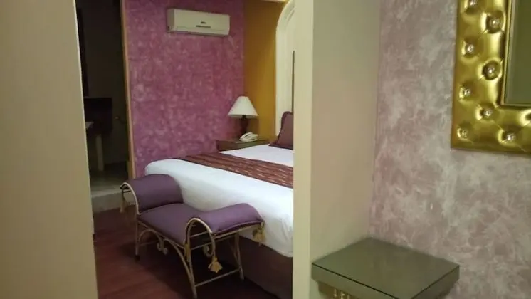 Dört Kişilik Oda, 2 Büyük (Queen) Boy Yatak, Özel Banyo