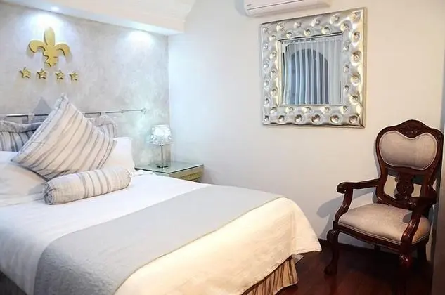 Dört Kişilik Oda, 2 Büyük (Queen) Boy Yatak, Özel Banyo