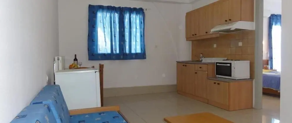 Basic Tek Büyük Yataklı Oda
