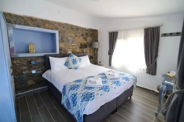 Comfort Tek Büyük veya İki Ayrı Yataklı Oda