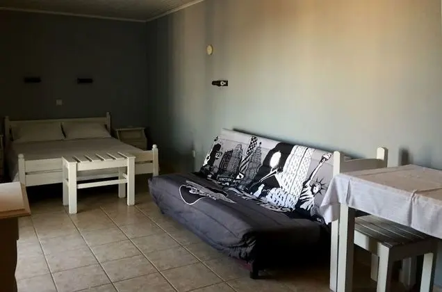 Üç Kişilik Oda