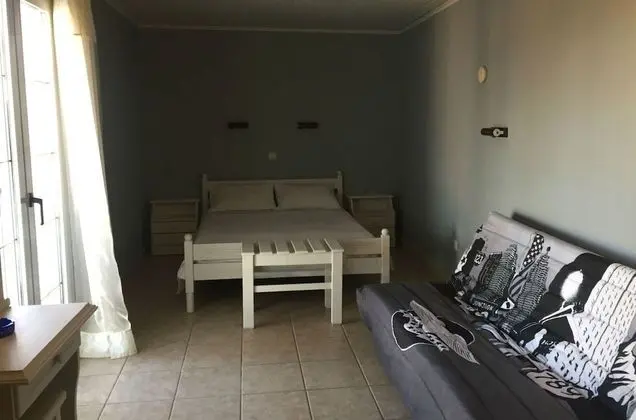 Üç Kişilik Oda