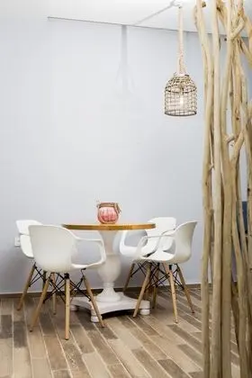 Standard Apart Daire, Avlu Manzaralı (Philotimo)
