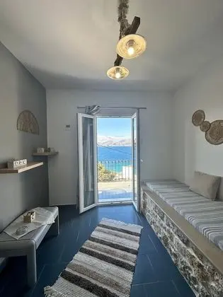 Basic Apart Daire, Deniz Manzaralı