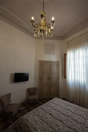 Tek Büyük Yataklı Oda