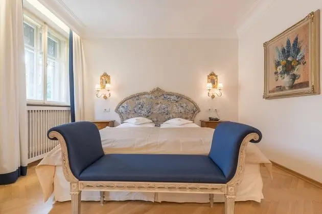 Comfort Tek Büyük Yataklı Oda