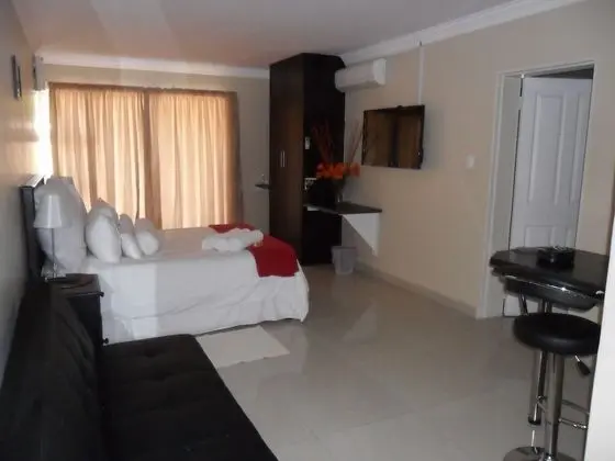 Luxury Oda, 1 Büyük (Queen) Boy Yatak, Sigara İçilmez