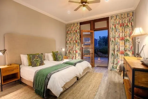 Luxury Tek Büyük Yataklı Oda