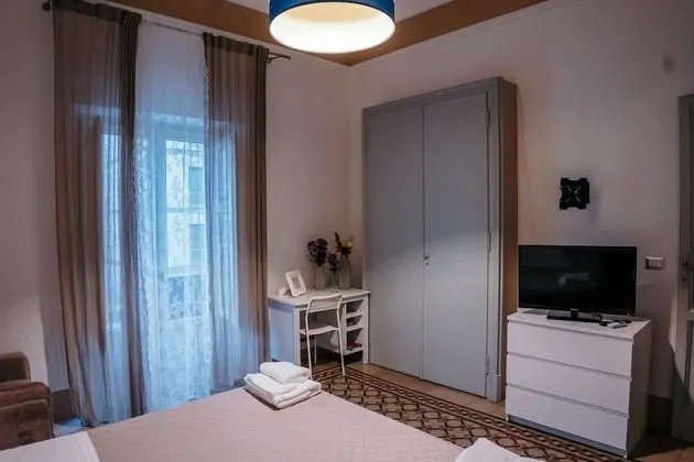 Üç Kişilik Oda, Balkon, Liman Manzaralı