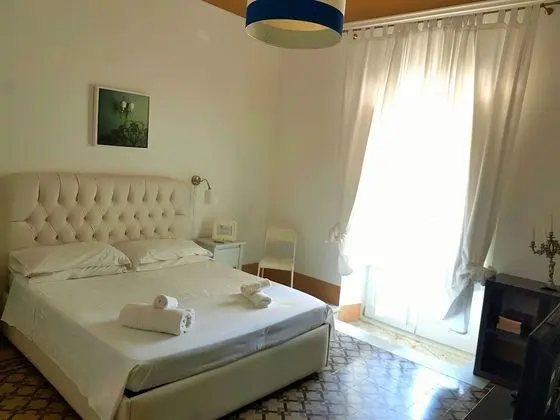 Üç Kişilik Oda, Balkon, Liman Manzaralı