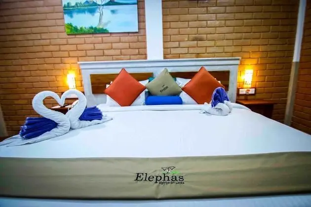 Deluxe Üç Kişilik Oda