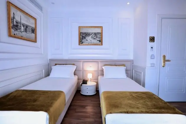 Luxury İki Ayrı Yataklı Oda