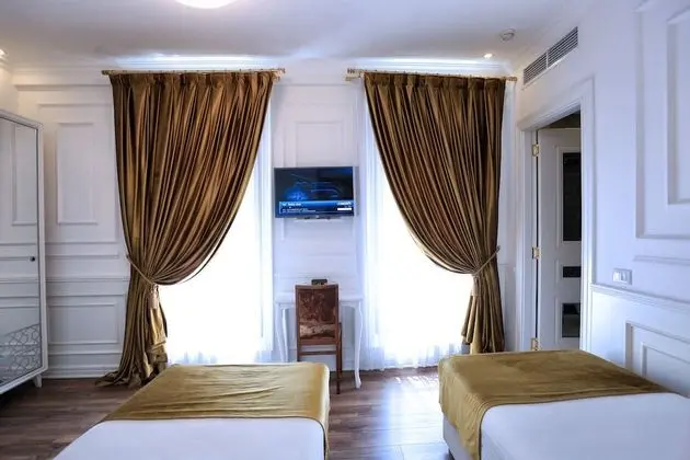 Luxury İki Ayrı Yataklı Oda