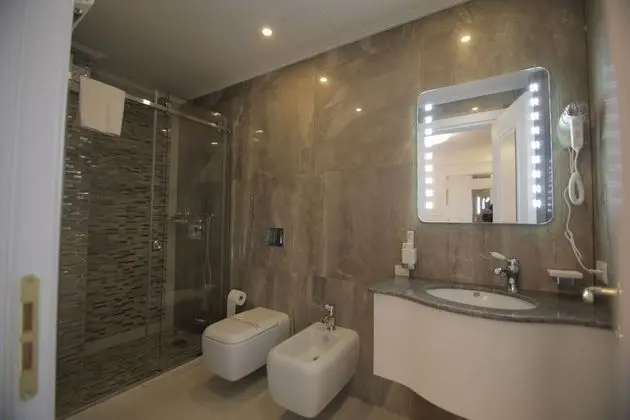 Luxury İki Ayrı Yataklı Oda