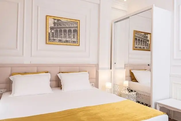 Luxury Tek Büyük Yataklı Oda
