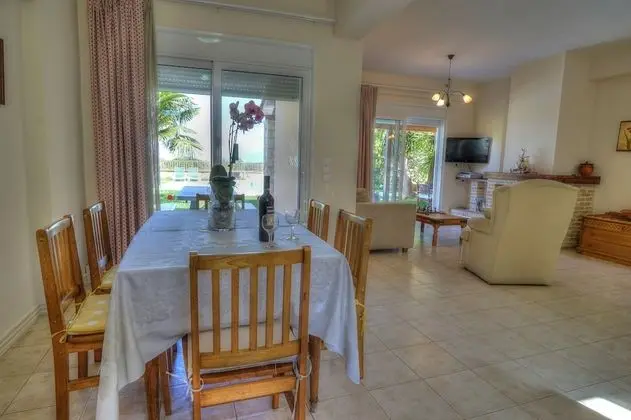 Villa, 3 Yatak Odası, Sigara İçilebilir, Şömine