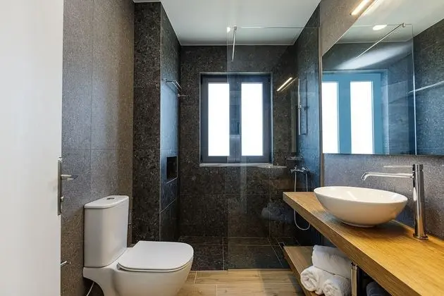 Suite, Sea View
